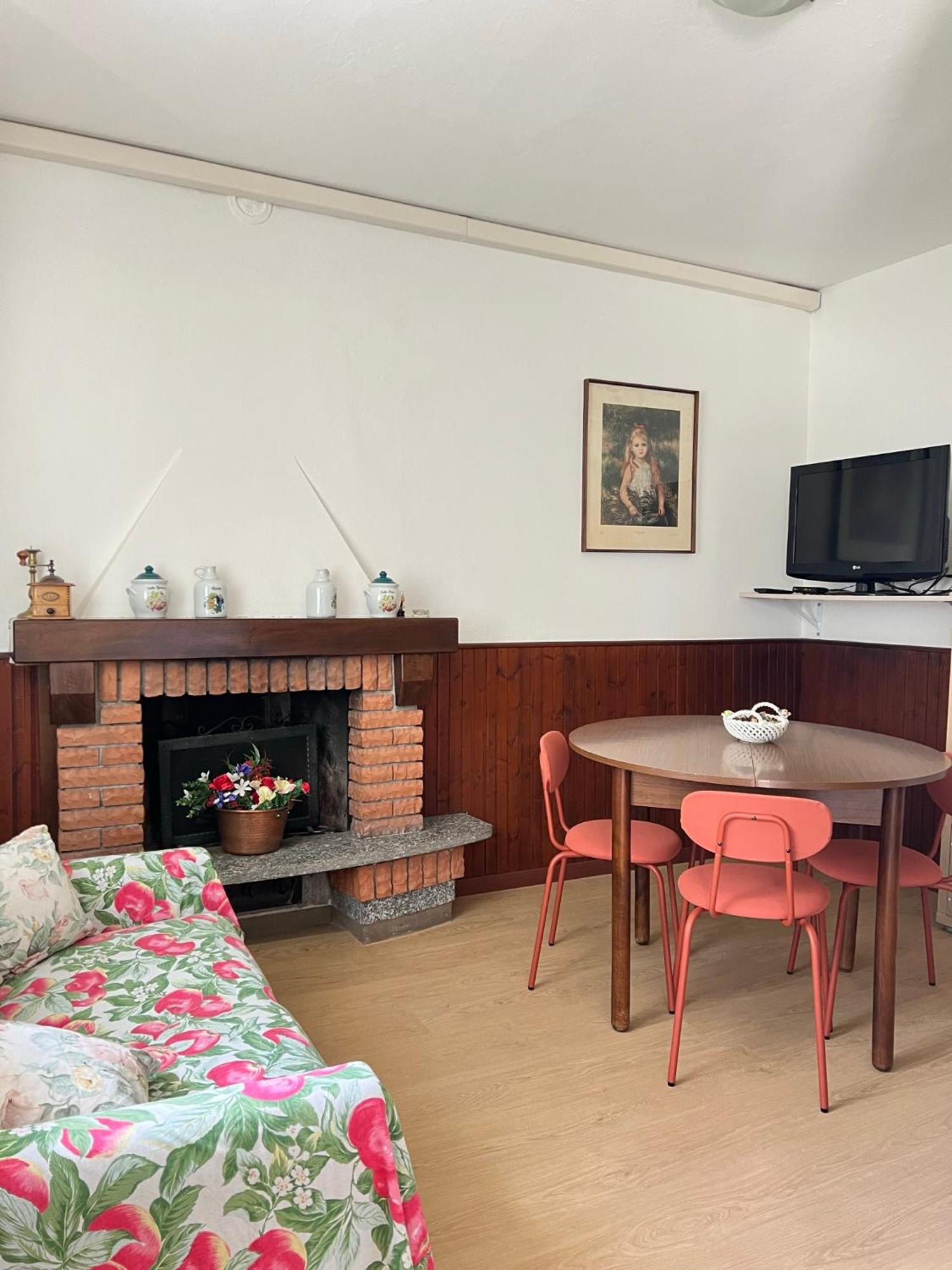 Apartamento Lanzo D'Intelvi “La Marinella” Exterior foto